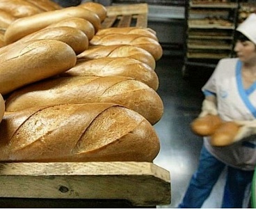 Цены на белый и чёрный хлеб до конца года будут заморожены