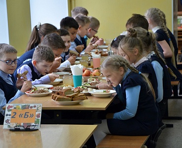 С нового учебного года для тульских школьников вырастет стоимость обедов