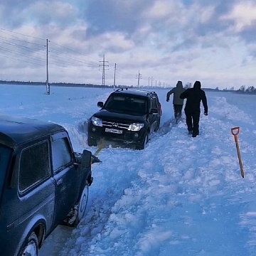Кимовские коммунисты помогли "Разблокировать" дорогу от снежных заносов в Кимовском районе