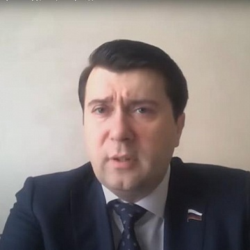 Олег Лебедев на телеканале «Россия-24» поддержал законопроект, запрещающий высаживать детей из общественного транспорта