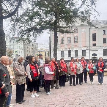 Тульские коммунисты почтили память защитников Советской власти