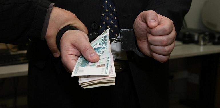 Вместо защиты адвокаты-мошенники вымогали миллион рублей