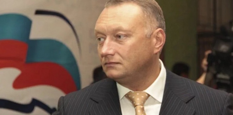 Тульский сенатор Дмитрий Савельев за прошлый год заработал около 180 миллионов рублей