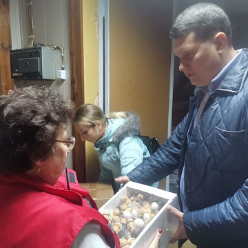 Тульские коммунисты участвуют в сборе гуманитарной помощи для беженцев с Донбасса
