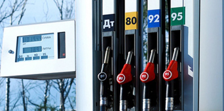 Бензин стремительно растет в цене