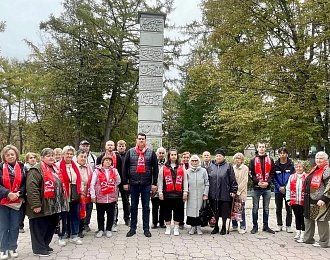 Тульские коммунисты почтили память защитников Советской власти