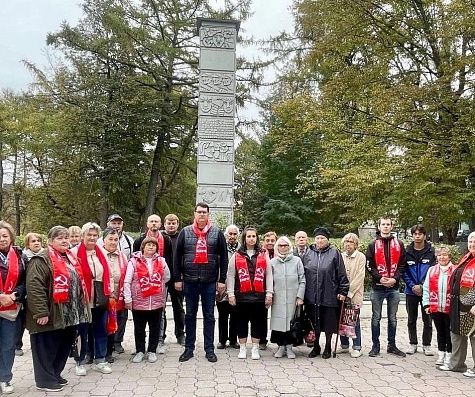 Тульские коммунисты почтили память защитников Советской власти