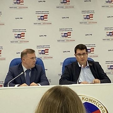 Первый секретарь Тульского обкома КПРФ Алексей Лебедев проконтролировал ход голосования