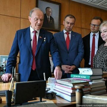 Продолжается рабочий визит Председателя ЦК КПРФ Геннадия Зюганова в Тульскую область