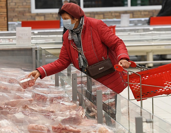 Производители кормов предупредили о риске подорожания свинины и птицы