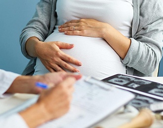 Госдума приняла закон о запрете суррогатного материнства для иностранцев