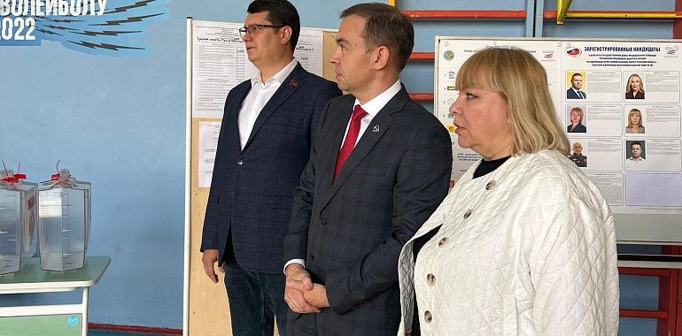 Первый секретарь Тульского обкома КПРФ Алексей Лебедев проконтролировал ход голосования