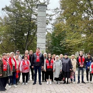 Тульские коммунисты почтили память защитников Советской власти