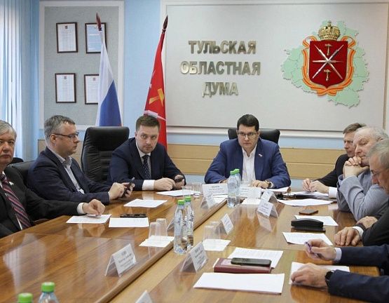 Алексей Лебедев провел очередное заседание Комитета по местному самоуправлению Тульской областной Думы