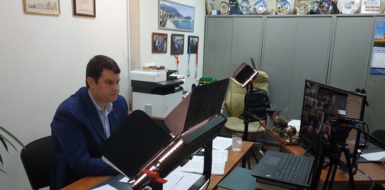 Депутат-коммунист Алексей Лебедев провел круглый стол (онлайн), посвященный Международному дню защиты детей