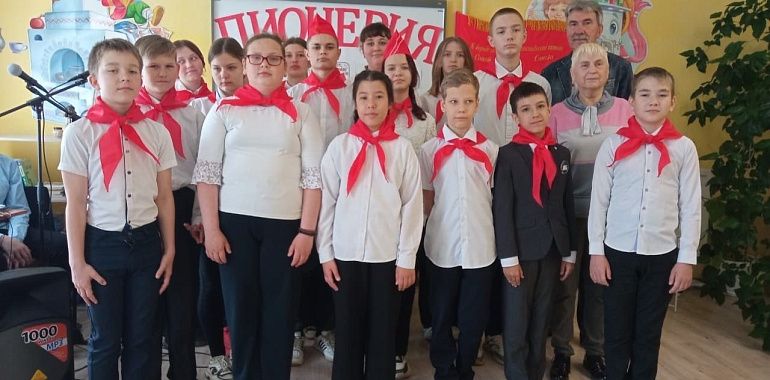 В Тульской области продолжается приём школьников в пионеры