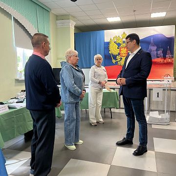 Первый секретарь Тульского обкома КПРФ Алексей Лебедев проконтролировал ход голосования