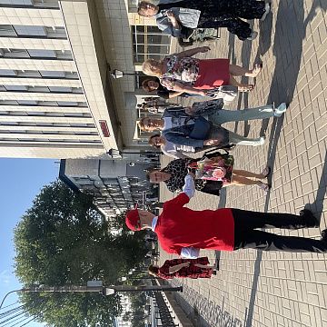 Алексей Лебедев возглавляет рейды КПРФ по раздаче партийных газет в Туле